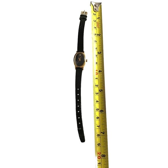 Vintage Timex Womens Black Leather Strap Gold Oval Face Watch - Picture 6 of 6